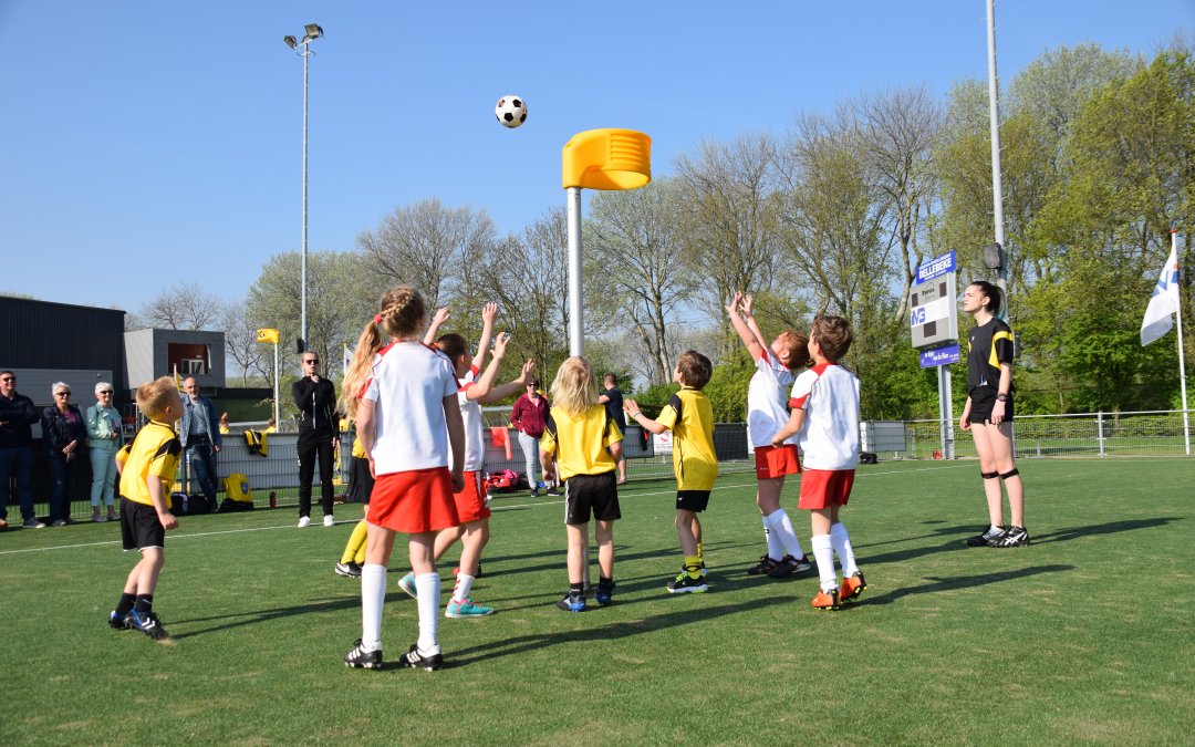 Spelers van de A’s en B’s gaan fluiten. Een toelichting.