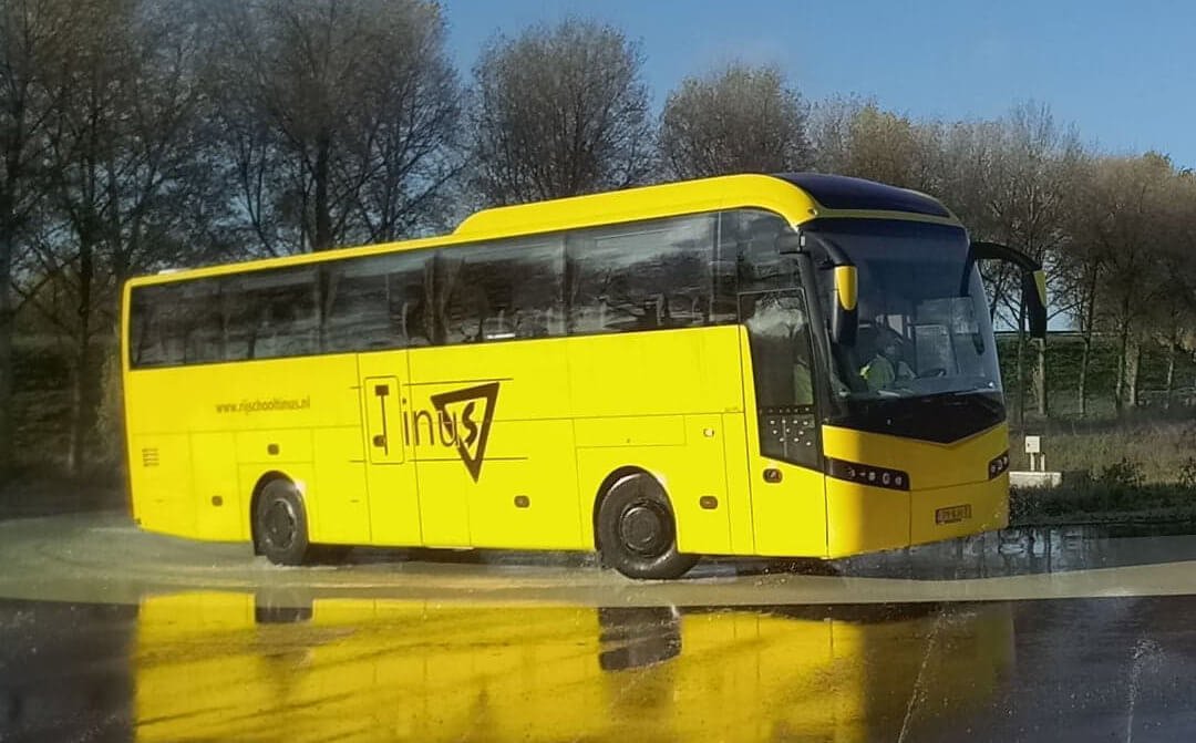 Met de bus naar de Jeugd Challenge in Rotterdam ??