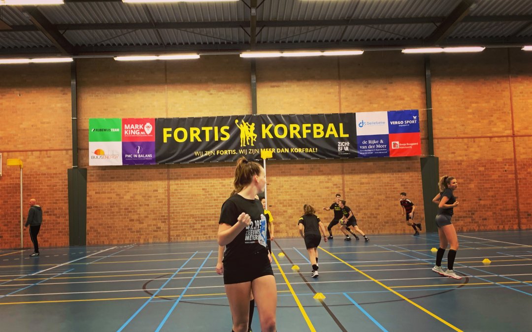 Spandoek Fortis in Sporthal De Belt niet te missen