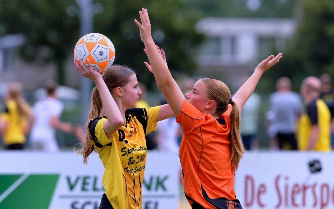 Wat is de leukste sport voor meisjes? Ontdek korfbal bij Fortis uit Oost- Souburg!