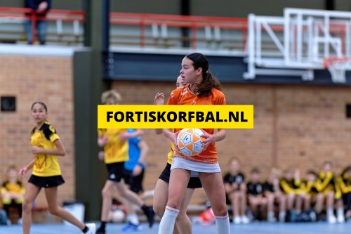 Fortis C1 - Oranje Wit (D) C2 Zaterdag 30-11-2024