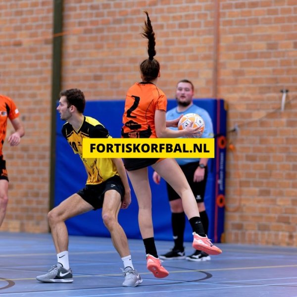 Fortis 1 - Swift 1 Zaterdag 14-12-2024 (5495)