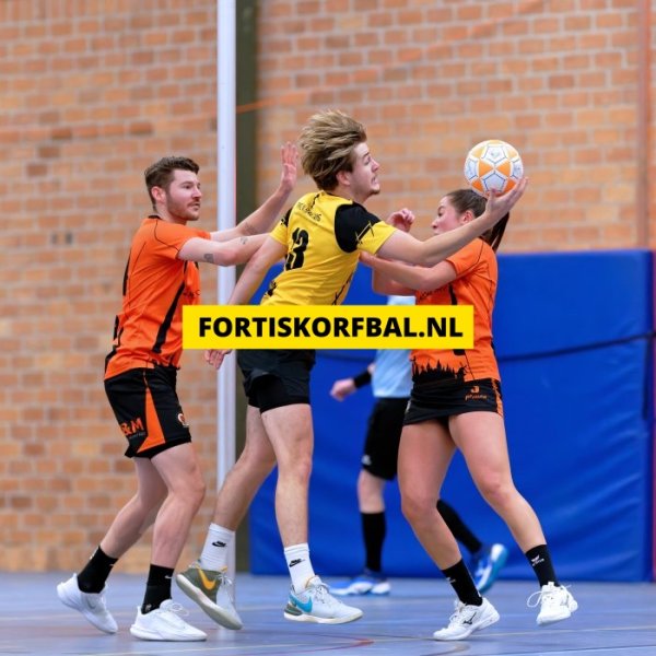 Fortis 1 - Swift 1 Zaterdag 14-12-2024 (3315)