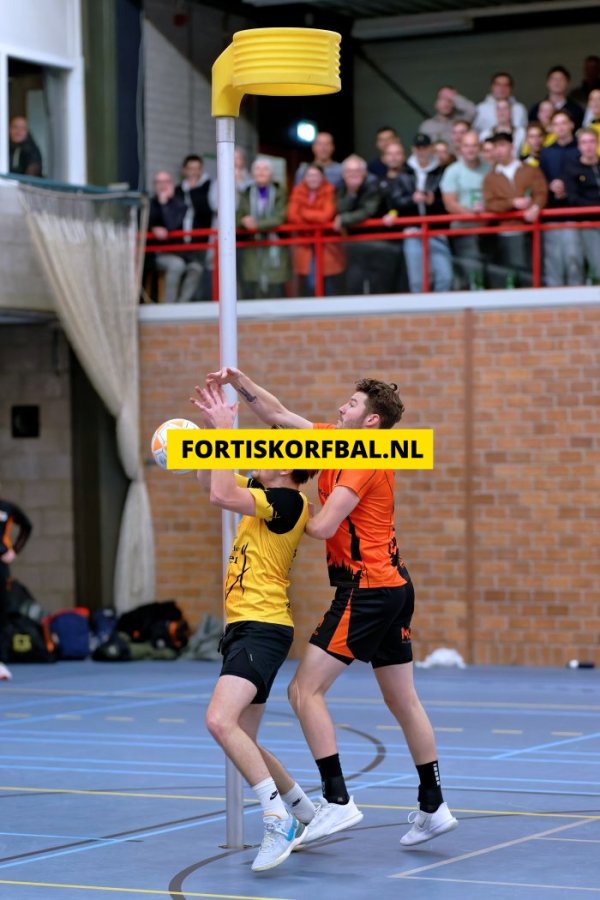 Fortis 1 - Swift 1 Zaterdag 14-12-2024 (6156)