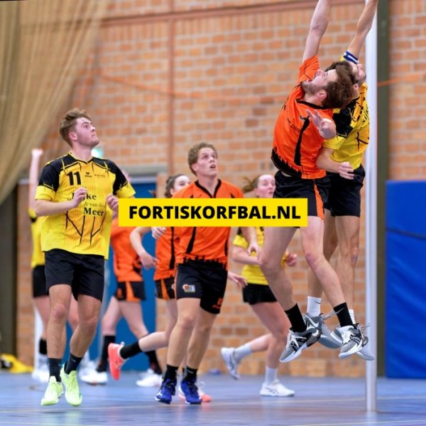 Fortis 1 - Swift 1 Zaterdag 14-12-2024 (1379)