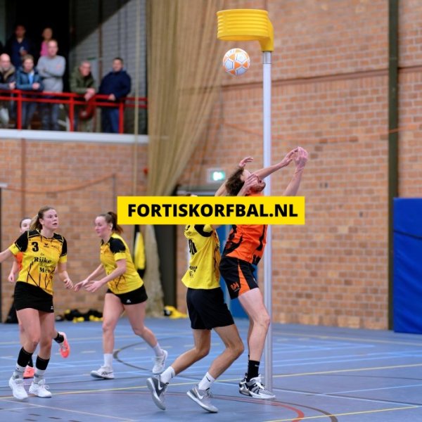 Fortis 1 - Swift 1 Zaterdag 14-12-2024 (7247)