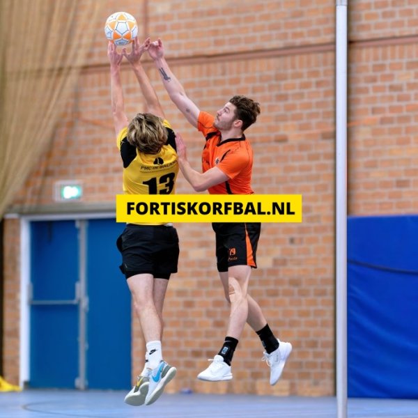 Fortis 1 - Swift 1 Zaterdag 14-12-2024 (4962)