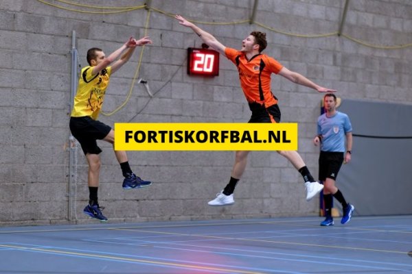 Fortis 1 - Swift 1 Zaterdag 14-12-2024 (7258)