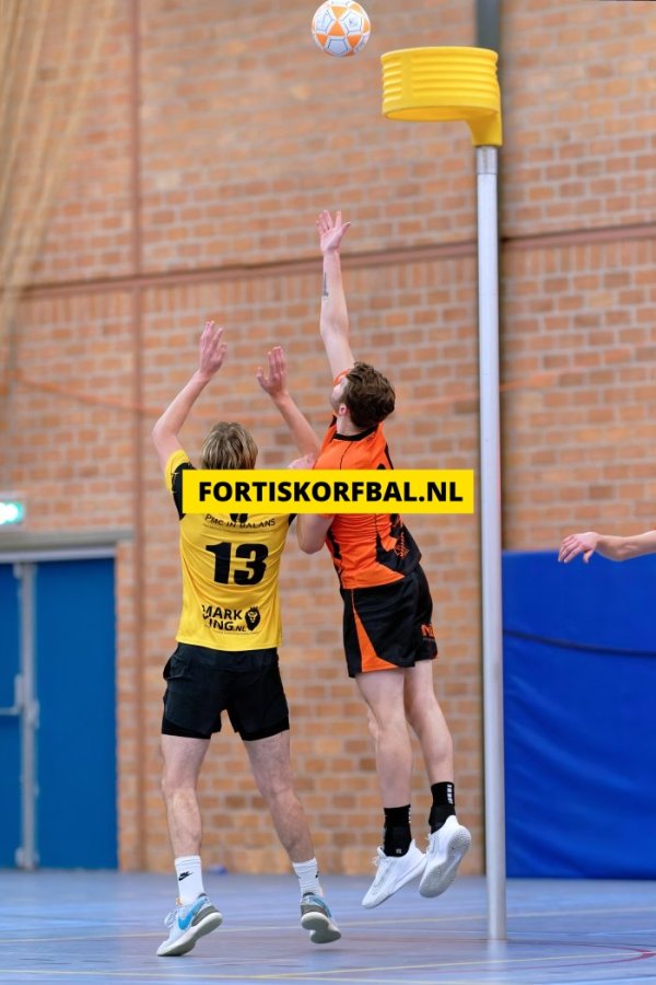 Fortis 1 - Swift 1 Zaterdag 14-12-2024 (6664)