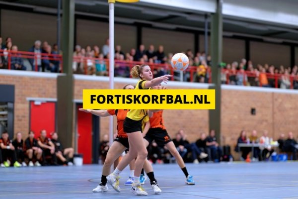 Fortis 1 - Swift 1 Zaterdag 14-12-2024 (3342)