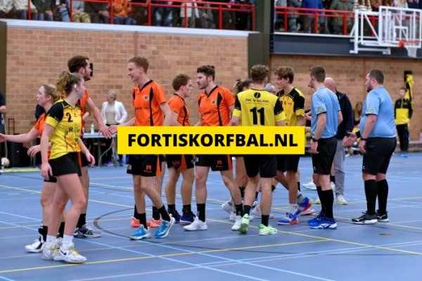 Fortis 1 - Swift 1 Zaterdag 14-12-2024 (5695)