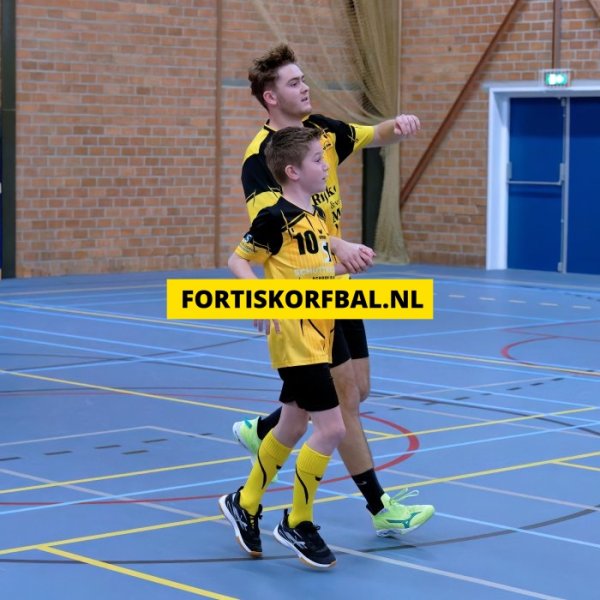 Fortis 1 - Swift 1 Zaterdag 14-12-2024 (2824)