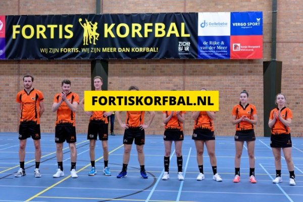 Fortis 1 - Swift 1 Zaterdag 14-12-2024 (8919)