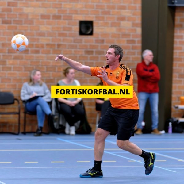 Fortis 3 - GVK 3 Zaterdag 14-12-2024 (7544)