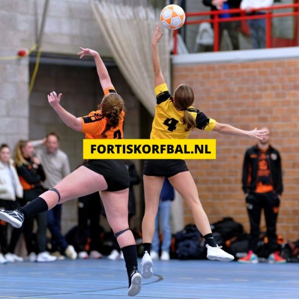 Fortis 3 - GVK 3 Zaterdag 14-12-2024 (9172)