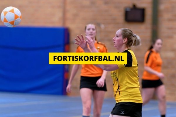 Fortis 3 - GVK 3 Zaterdag 14-12-2024 (6966)