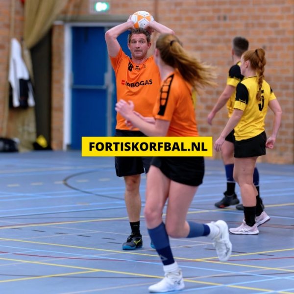 Fortis 3 - GVK 3 Zaterdag 14-12-2024 (4559)