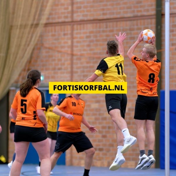 Fortis 3 - GVK 3 Zaterdag 14-12-2024 (2260)