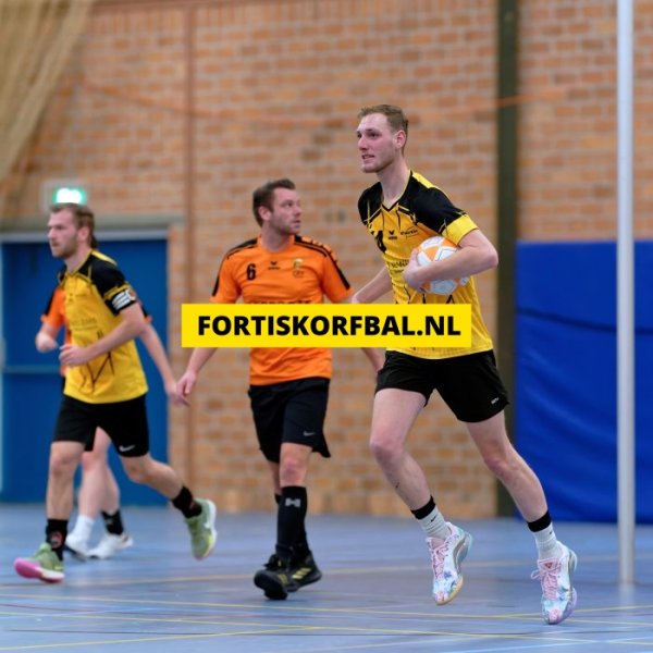 Fortis 3 - GVK 3 Zaterdag 14-12-2024 (2983)