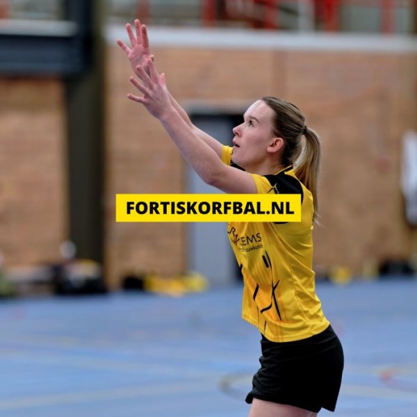 Fortis 3 - GVK 3 Zaterdag 14-12-2024 (4930)