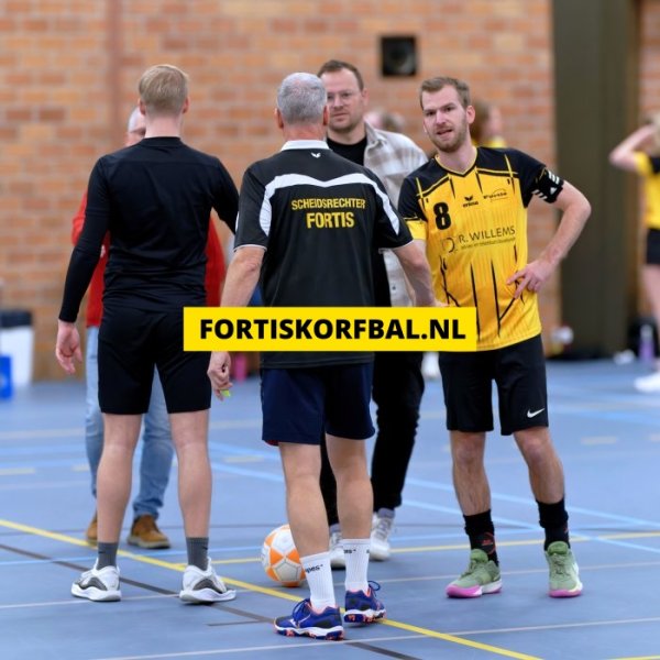 Fortis 3 - GVK 3 Zaterdag 14-12-2024 (9357)