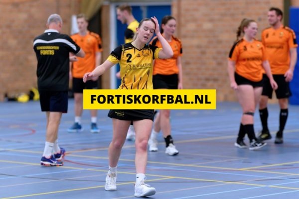 Fortis 3 - GVK 3 Zaterdag 14-12-2024 (5662)