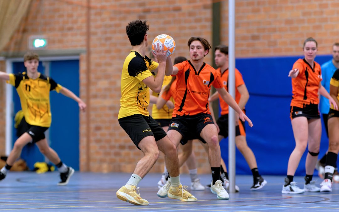 Het volledige programma van de zaal voor de senioren en jeugd!